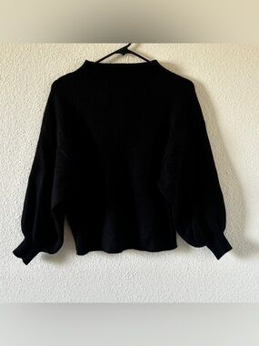 Line & Dot Mock Neck Puff Sleeve Cozy Fall Winter Knit Sweater Women’s Small